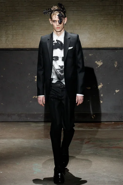 Look 4